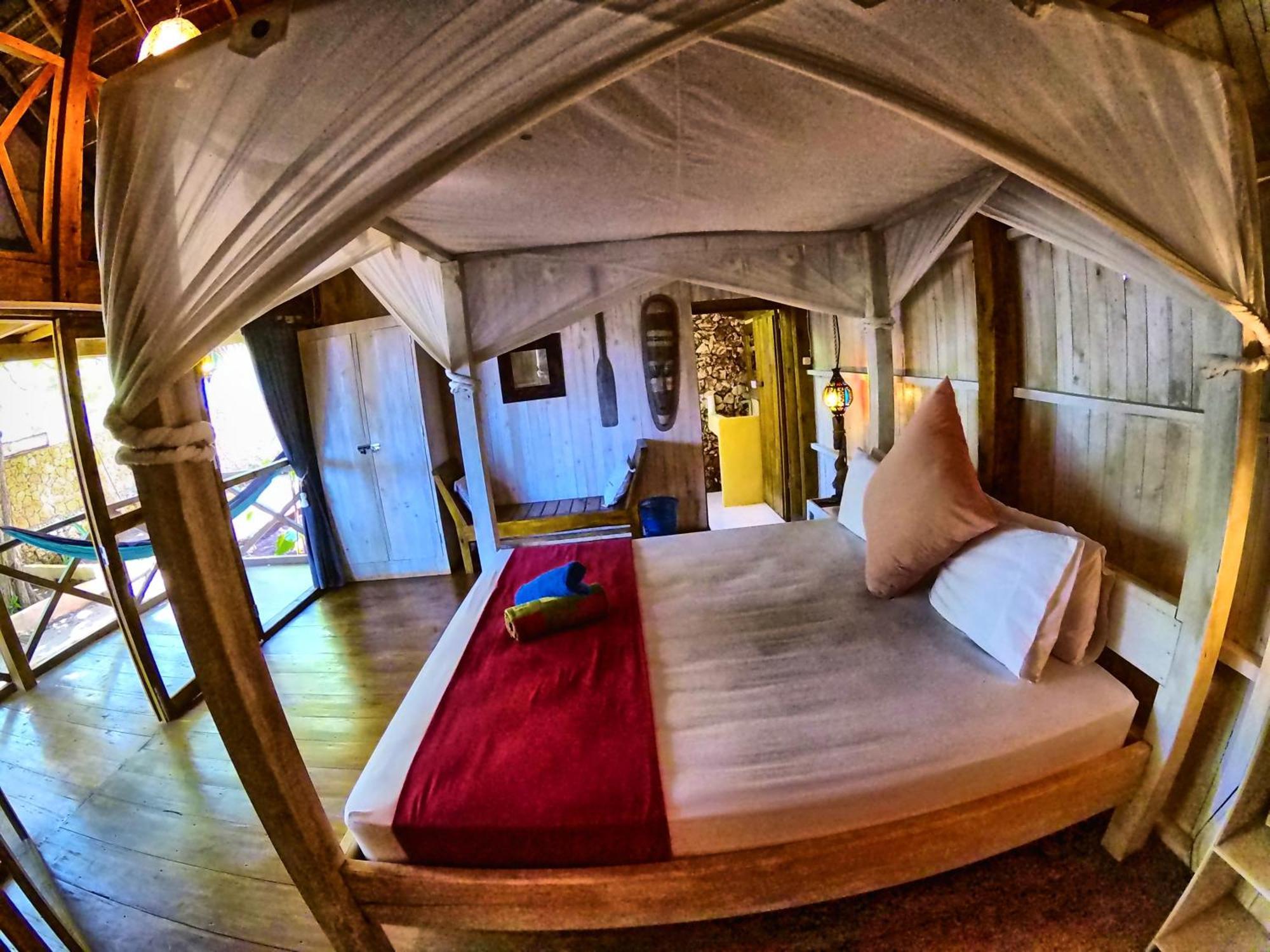 Cosmos Bungalows Bira Esterno foto