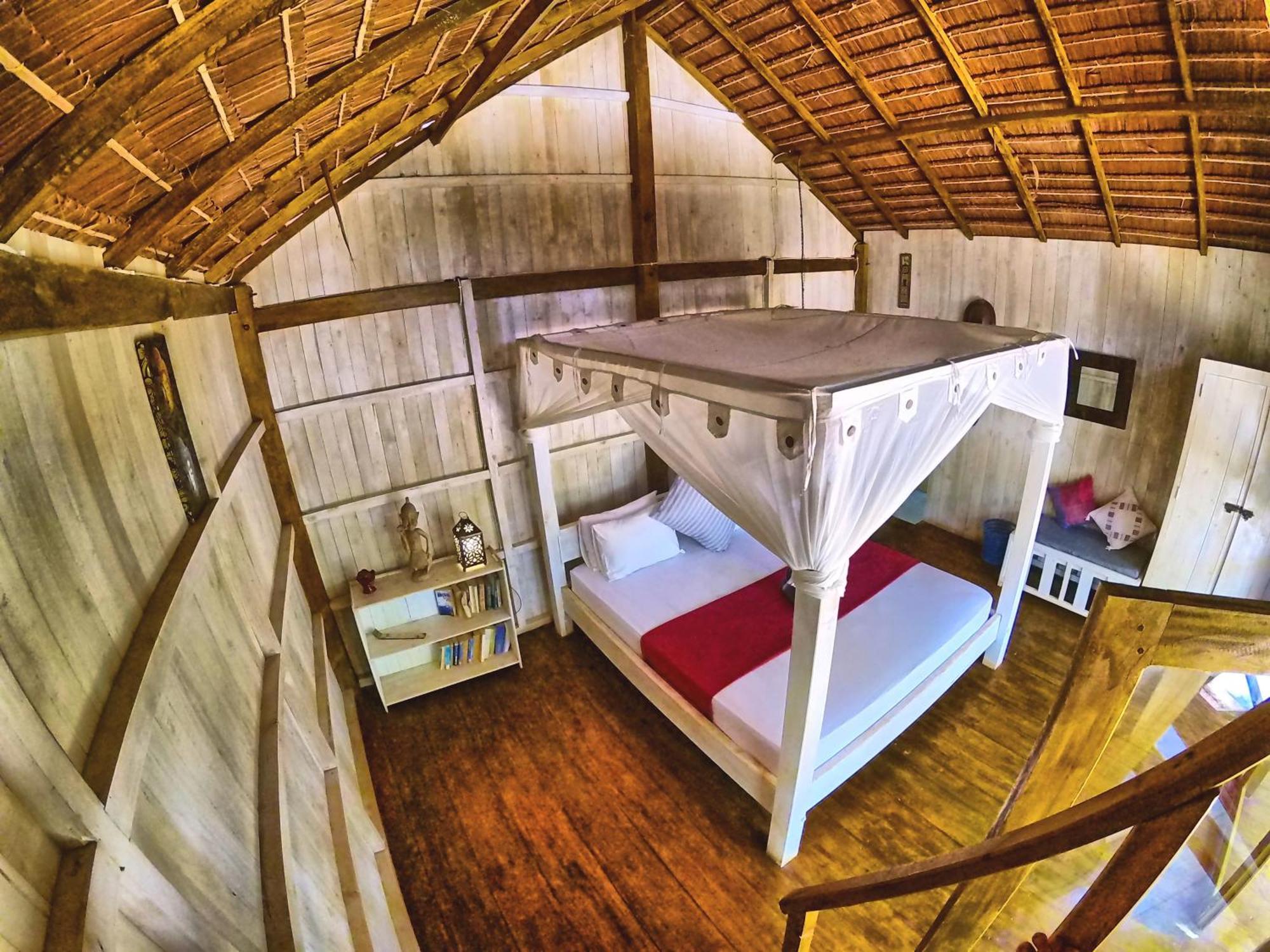 Cosmos Bungalows Bira Esterno foto