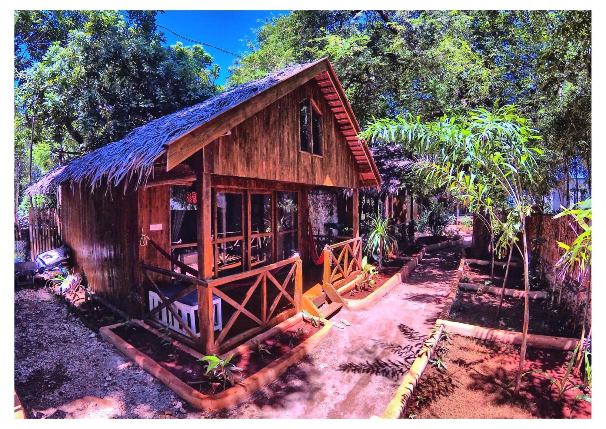 Cosmos Bungalows Bira Esterno foto