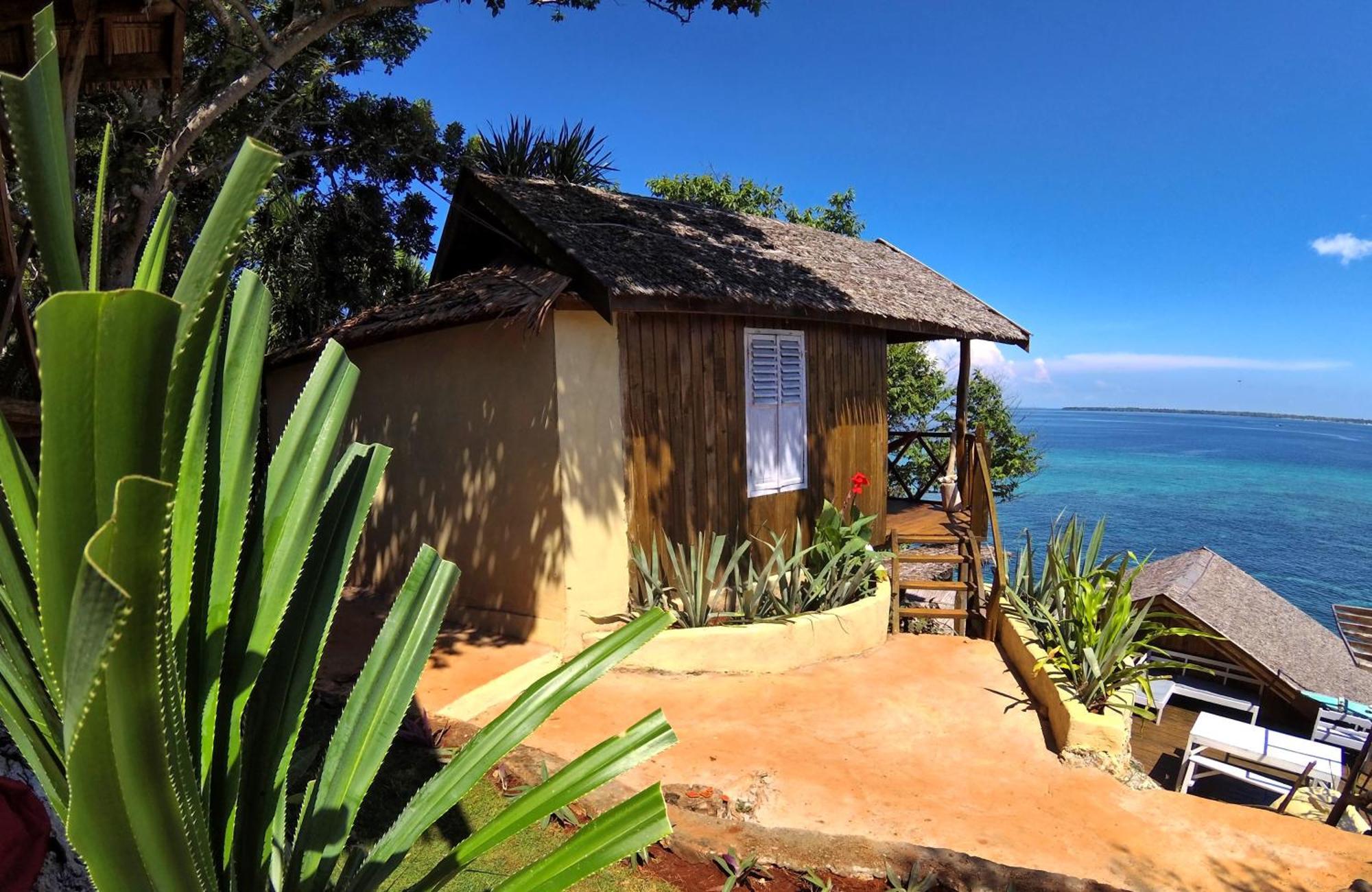 Cosmos Bungalows Bira Esterno foto