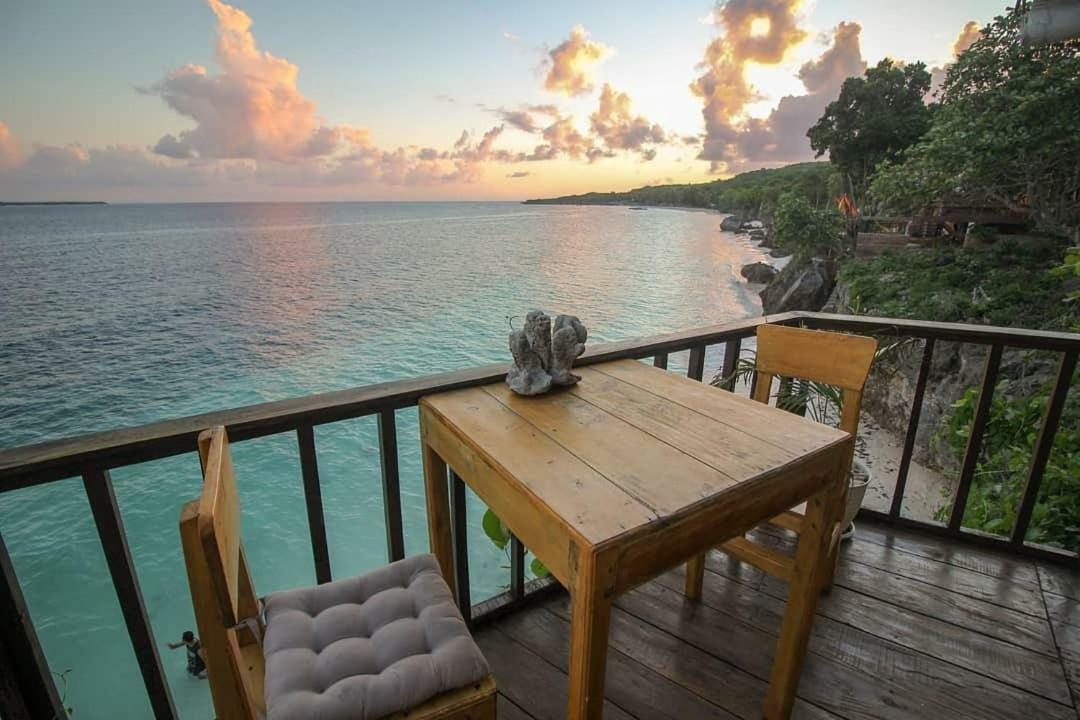 Cosmos Bungalows Bira Esterno foto