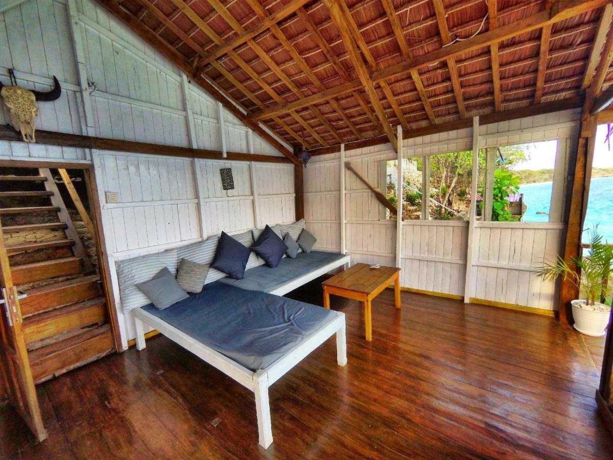 Cosmos Bungalows Bira Esterno foto