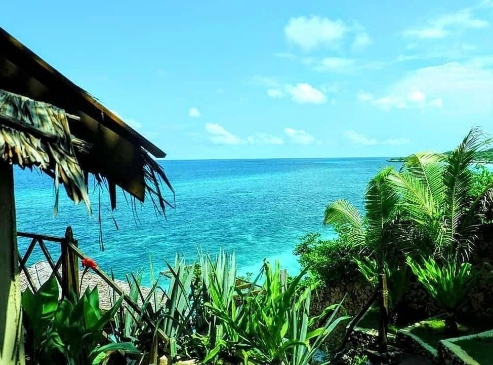 Cosmos Bungalows Bira Esterno foto